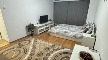 1 Schlafzimmer, Bügeleisen/Bügelbrett, kostenloses WLAN, Bettwäsche