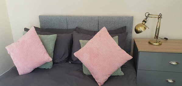 Shared Dormitory, 1 Bedroom, City View | Interior - Room in Guest Room - Comfortable Room in Coventry (Coventry)