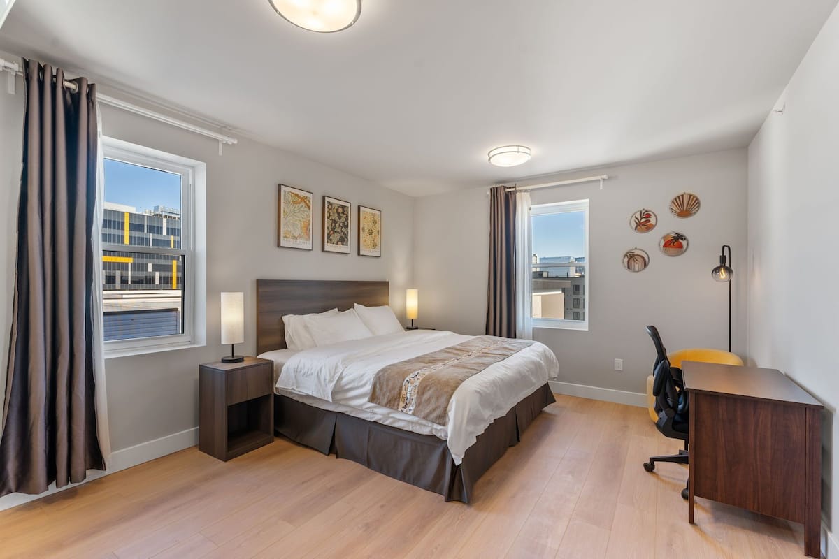 Comfort Suite, 2 Bedrooms, Non Smoking, Kitchen | 1 bedroom, premium bedding, down comforters, memory foam beds