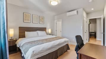 Comfort Suite, 2 Bedrooms, Non Smoking, Kitchen | 1 bedroom, premium bedding, down comforters, memory foam beds