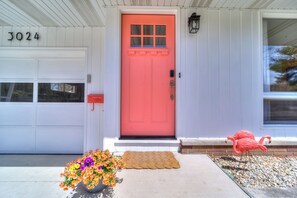 Exterior detail - Walk to Beach, Ping Pong Table, King Beds, Sleeps 6 (Muskegon)