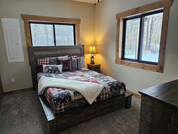 3 bedrooms, free WiFi, bed sheets