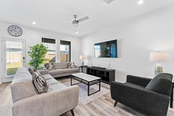 تلفزيون ذكي، ستيريو