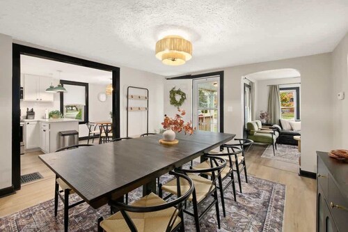 Historic Medina Home with Hot Tub