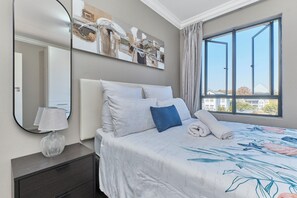 2 bedrooms, desk, iron/ironing board, free WiFi