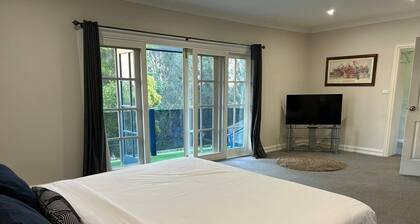 Luxury House 5 Bedrooms River View