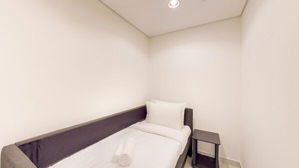 1 dormitorio, tabla de planchar con plancha, wifi gratis y ropa de cama