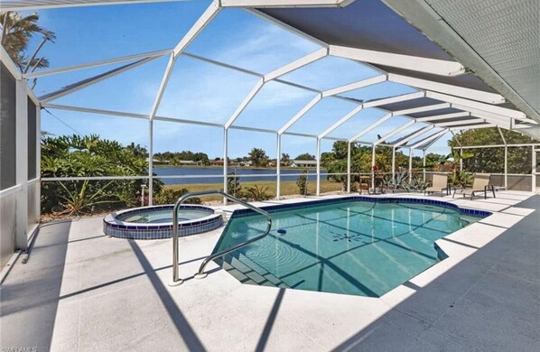 Piscine extérieure, piscine chauffée