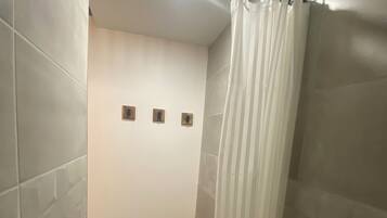 風筒、番梘、廁紙