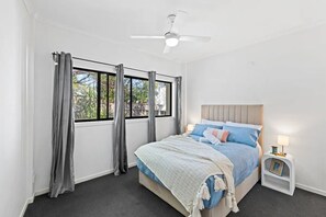 2 bedrooms, iron/ironing board, WiFi, bed sheets