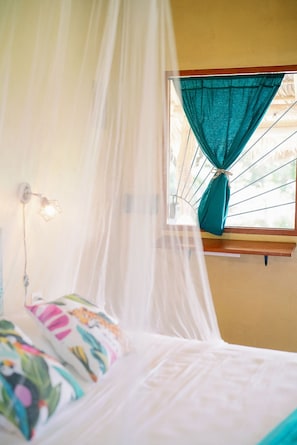 1 bedroom, desk, free WiFi, bed sheets - Unwind in Style: Cozy Bungalow with All the Comforts of Home in the Ometepe  (Altagracia)