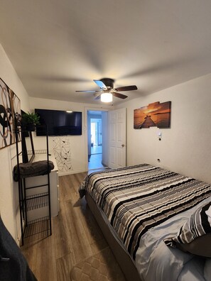 2 bedrooms, WiFi, bed sheets