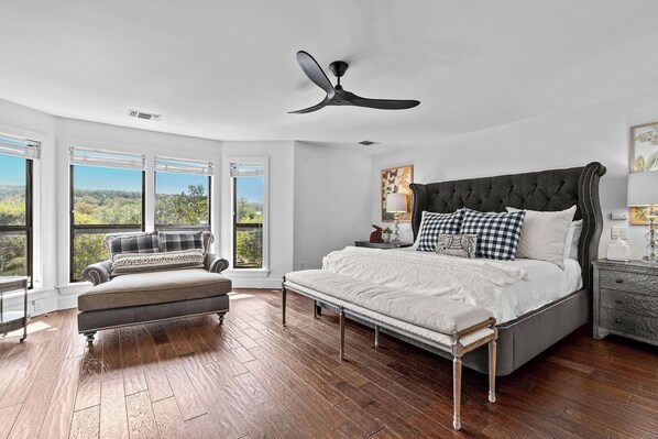 5 bedrooms, iron/ironing board, travel cot, WiFi