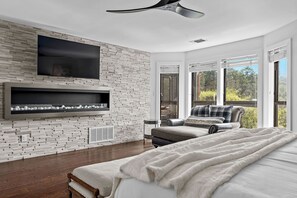 6 bedrooms, iron/ironing board, travel crib, WiFi