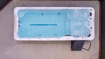 Opvarmet pool
