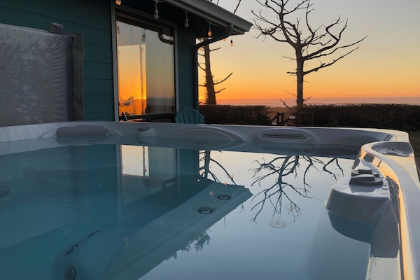 Tina de hidromasaje al aire libre