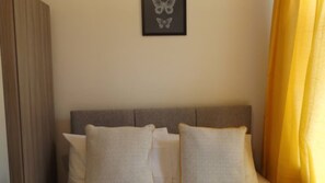 Shared Dormitory, 1 Bedroom, City View - Room in Guest Room - Bright Double Room in Stoke (Stoke-on-Trent)