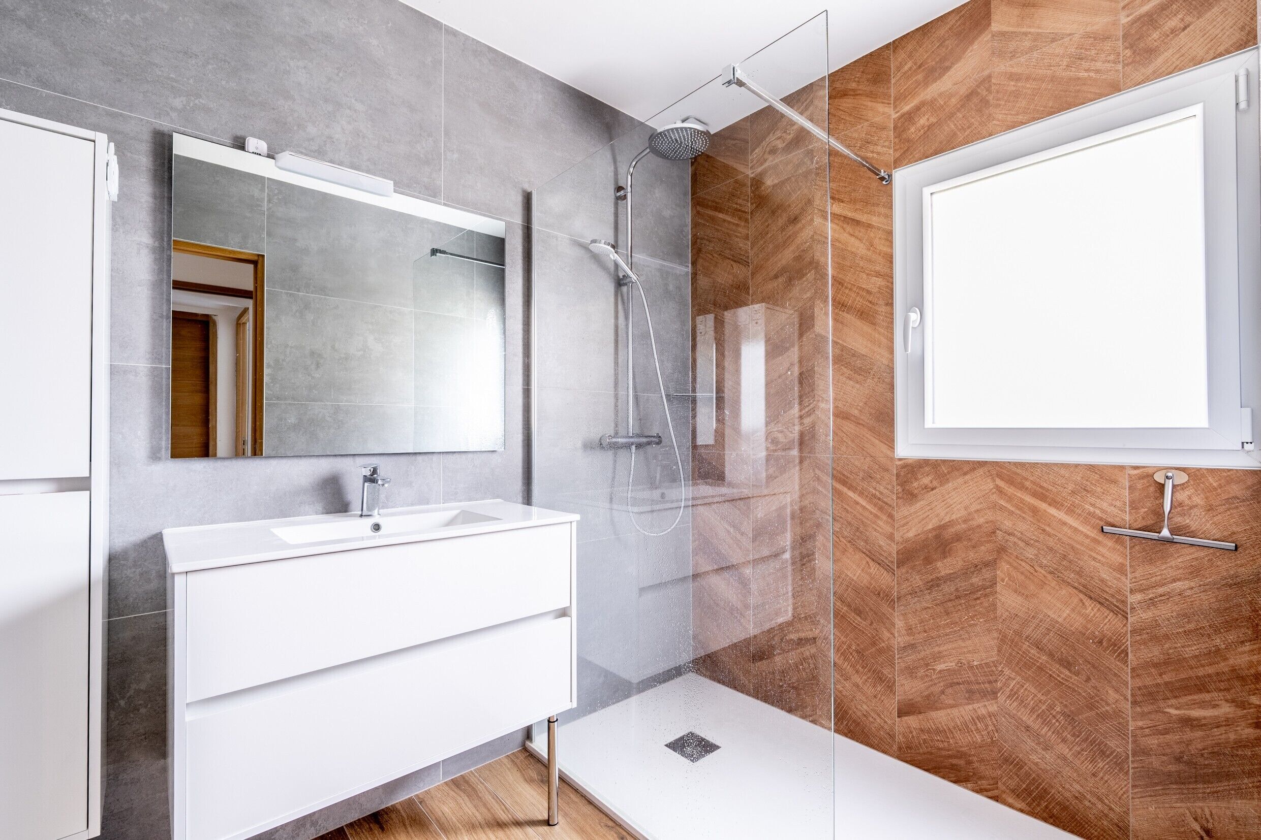 Shower, hair dryer