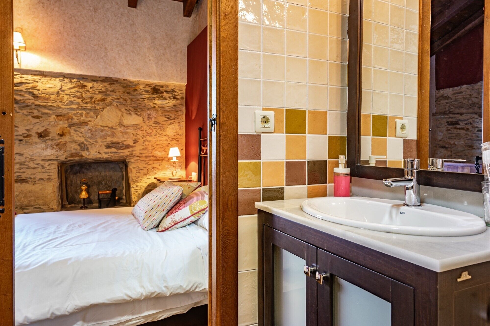 2 habitaciones, wifi gratis y ropa de cama 