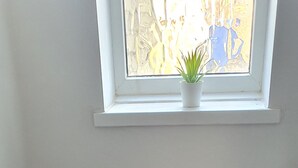 Unclassified image, 3 of 25, button - Room in Guest Room - Big Double Room in Stoke City (Stoke-on-Trent)