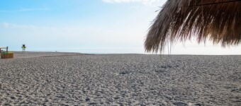 Holiday Home 'Casita En El Peñón' with Shared Pool, Private Terrace and Air Conditioning