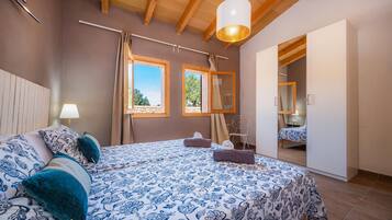 2 slaapkamers, een strijkplank/strijkijzer, gratis wifi, beddengoed