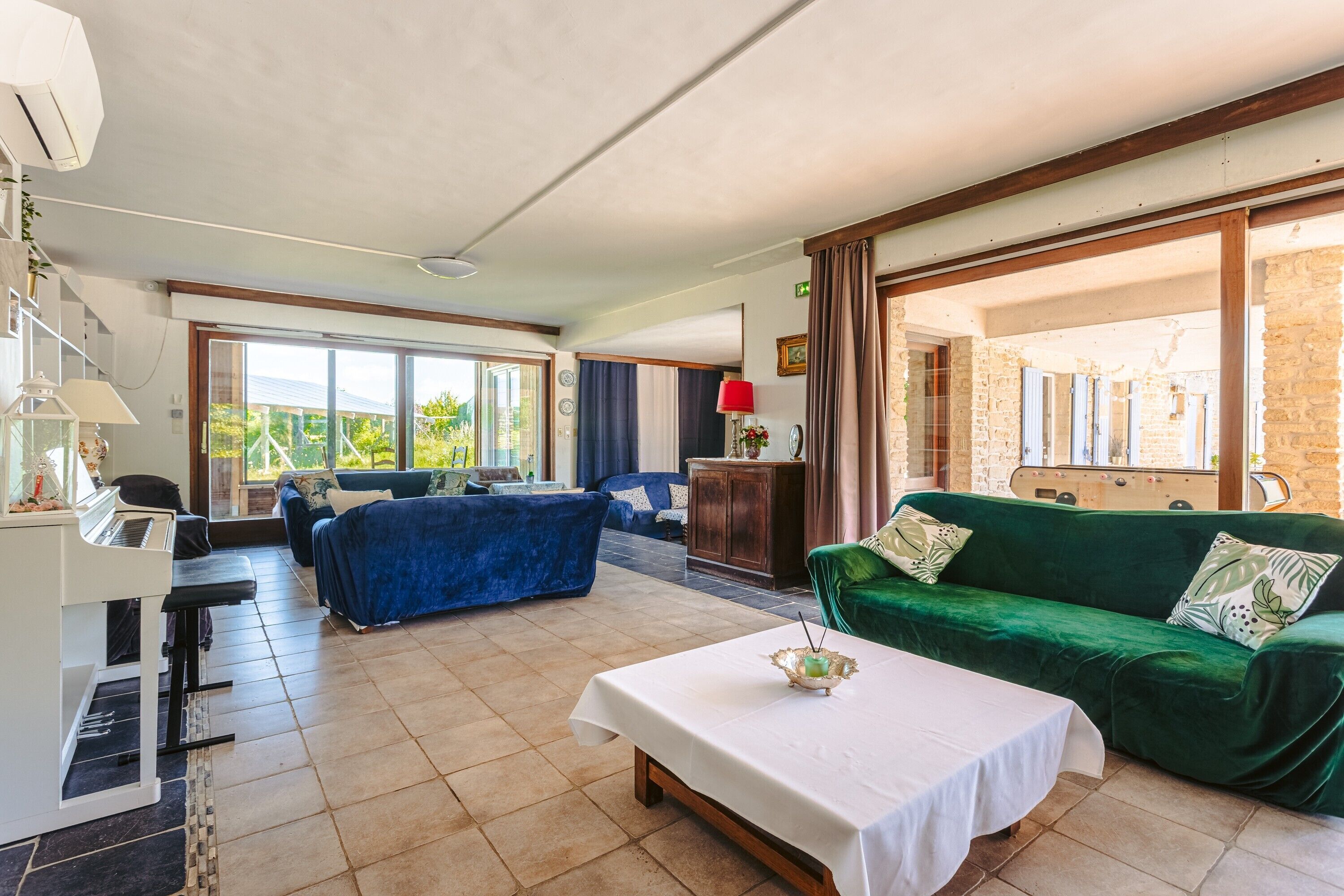 TV, DVD player, table tennis