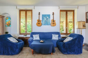 TV, DVD player, ping pong