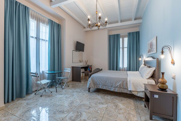 1 chambre, fer et planche à repasser, Wi-Fi gratuit, draps fournis