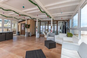 Interior - Room 'Al Duomo - Camera Doppia' with Shared Terrace, Wi-Fi and Air Conditioning (Licata)