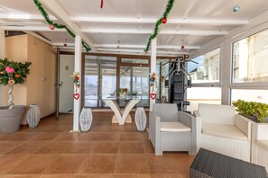 Lobby - Room 'Al Duomo - Suite' with Shared Terrace, Wi-Fi and Air Conditioning (Licata)