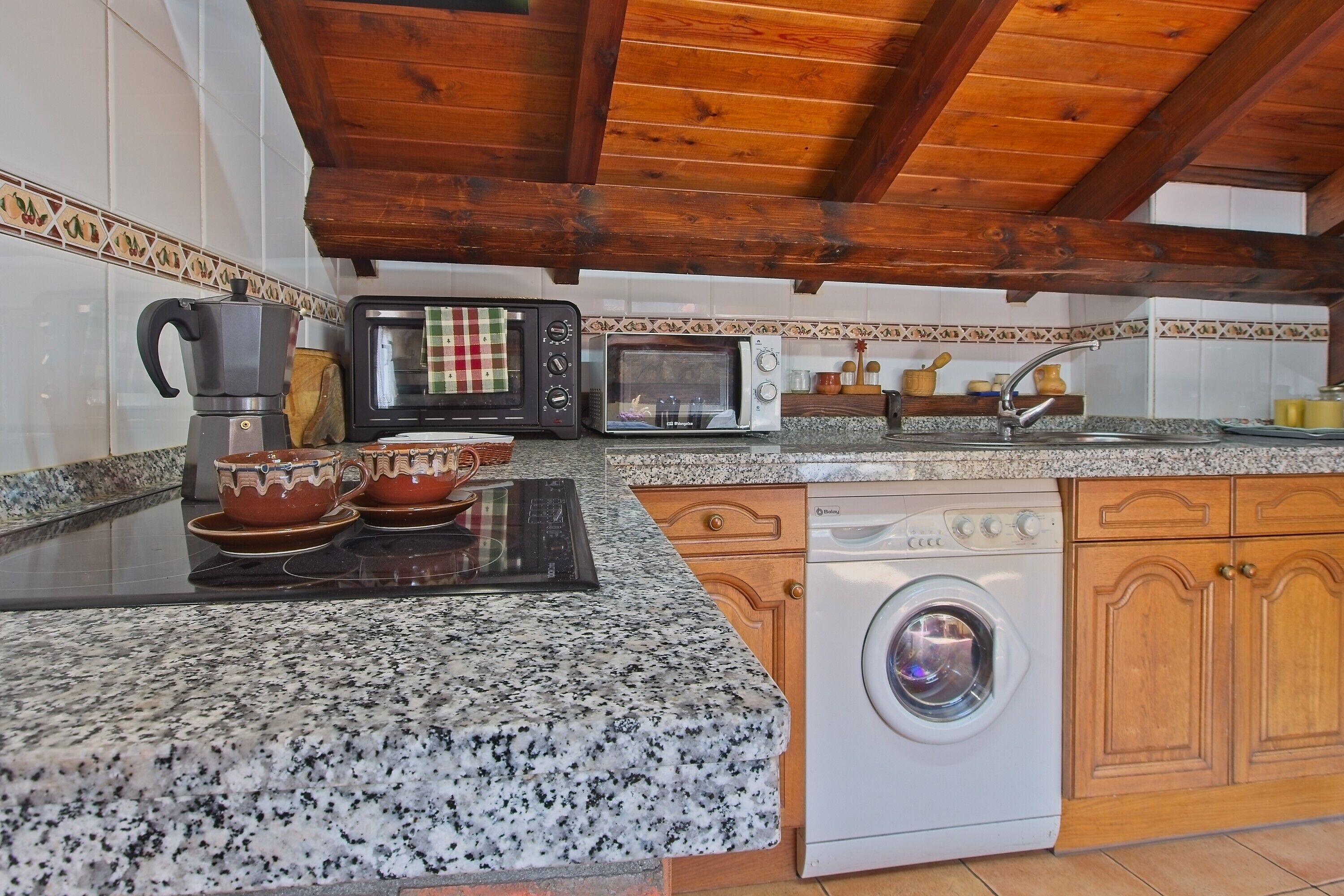 Microwave, oven, stovetop, coffee/tea maker