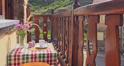Apartment 'Invernal De Picos' with Mountain View, Private Terrace and Wi-Fi