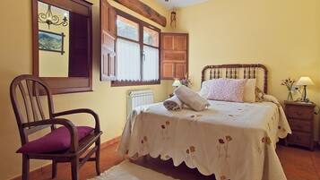 2 bedrooms, free WiFi, bed sheets