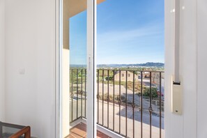 Interior - Apartment 'Llanera De Ranes' with Balcony and Air Conditioning (Llanera de Ranes)