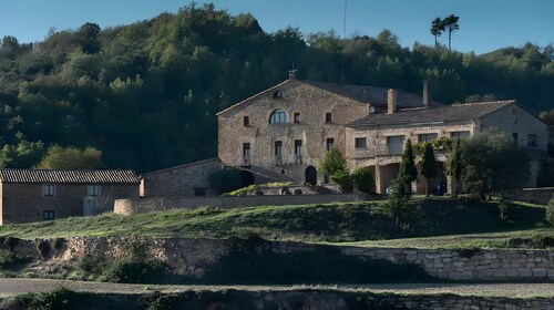 Country House 'Les Corts De Biosca' with Mountain View, Private Pool and Wi-Fi