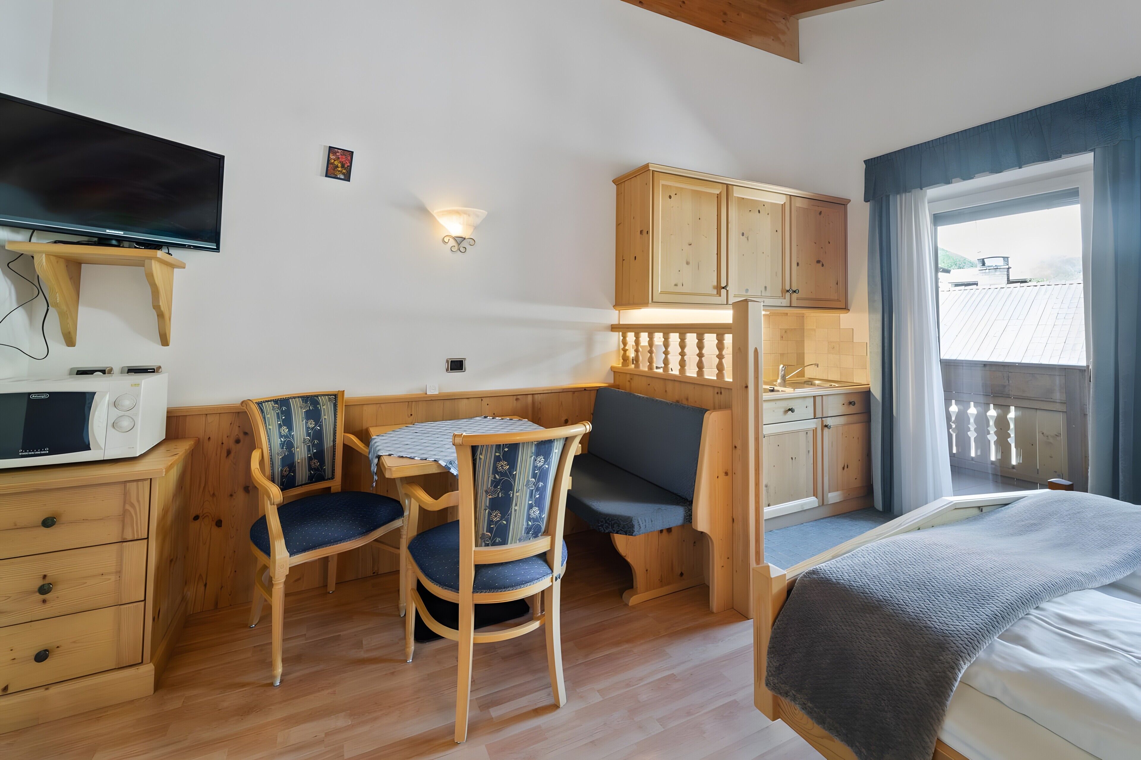 1 bedroom, free WiFi, bed sheets