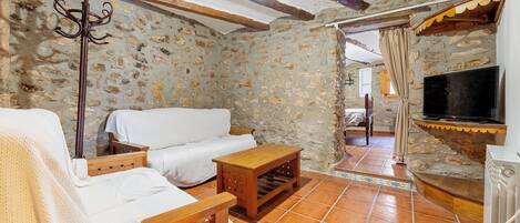 4 chambres, accĂšs au Wi-Fi (inclus), literie fournie