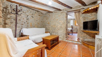 4 makuuhuonetta, ilmainen Wi-Fi, vuodevaatteet