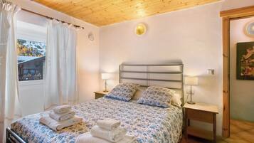 3 habitaciones, tabla de planchar con plancha y wifi gratis