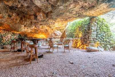Country House 'S' Oratge' with Mountain View, Shared Pool and Wi-Fi