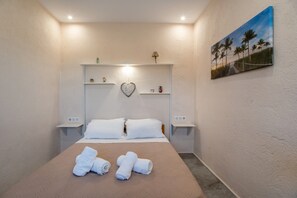 2 habitaciones, tabla de planchar con plancha y wifi gratis 