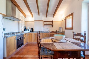 Fridge, microwave, stovetop, toaster