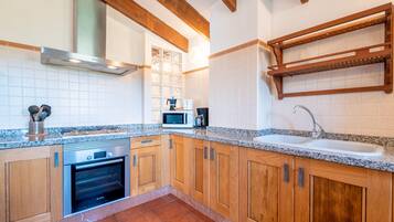 Fridge, microwave, stovetop, toaster