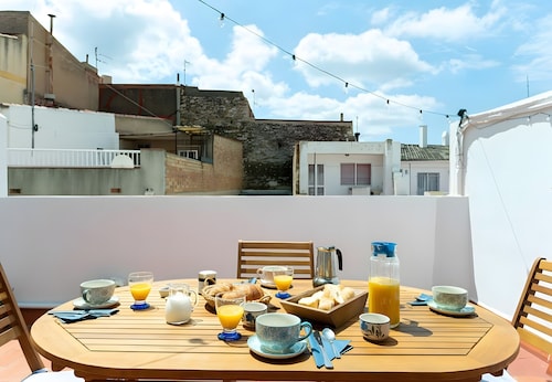 Country House 'Casa Rural Angelita' with Mountain View, Wi-Fi and Air Conditioning