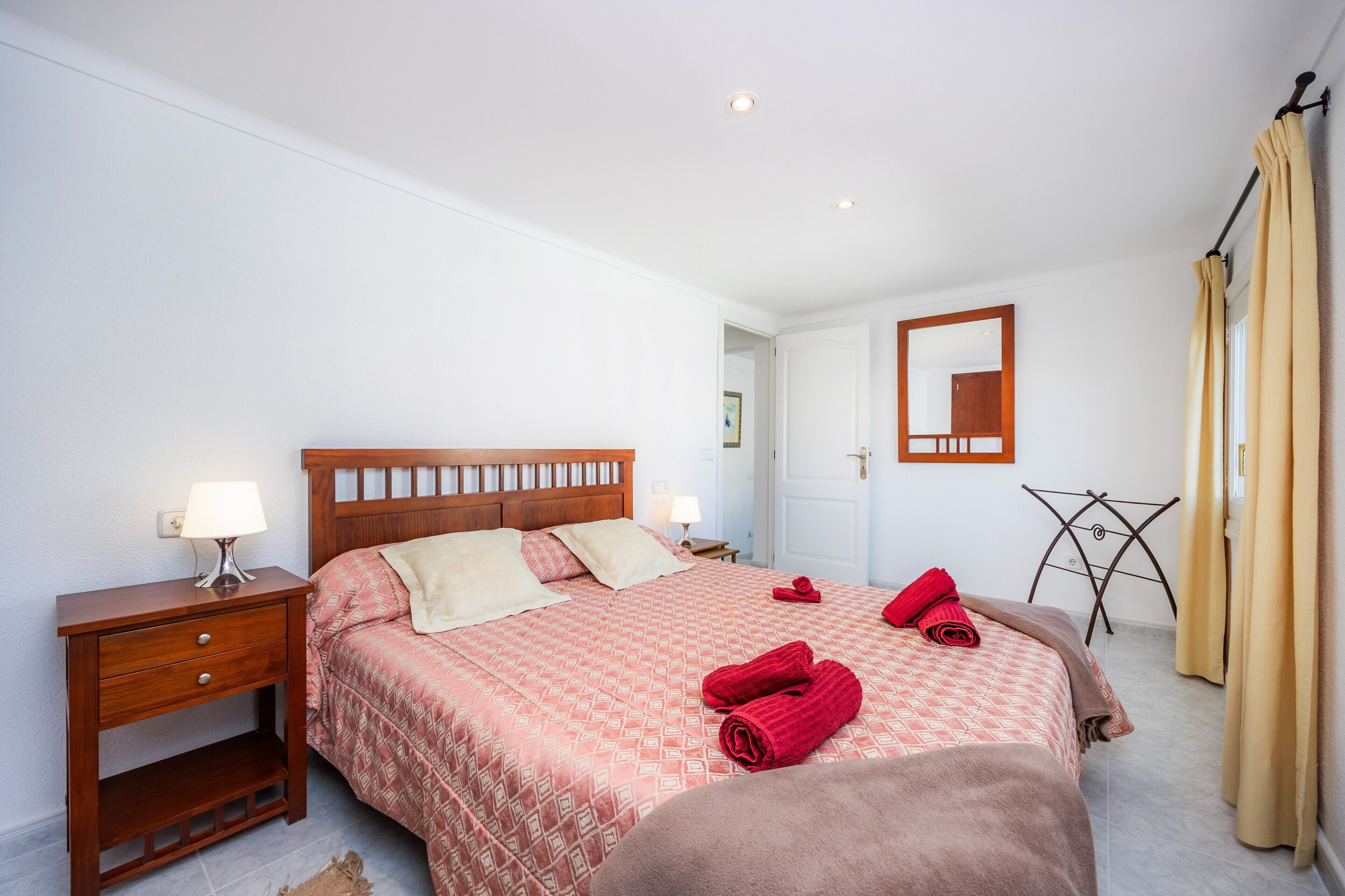 2 sovrum, strykjärn/strykbräda, gratis wi-fi och sängkläder