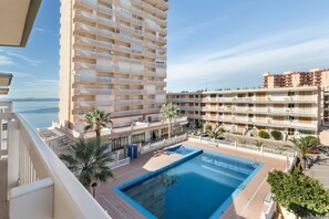 Pool - Apartment 'Recien Reformado 2' with Sea View, Shared Pool and Air Conditioning (La Manga)