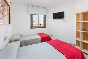 2 dormitorios, tabla de planchar con plancha, wifi gratis y ropa de cama