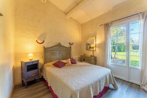 4 bedrooms, free WiFi