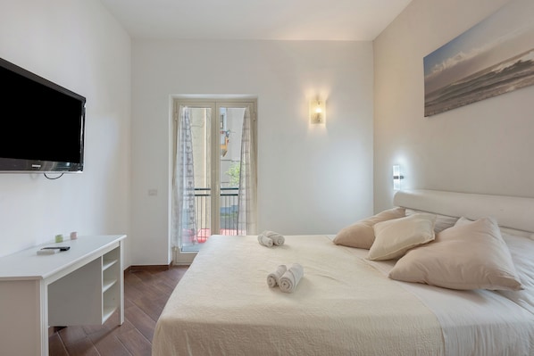 1 bedroom, iron/ironing board, free WiFi, bed sheets